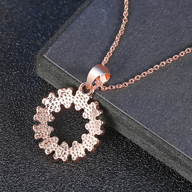 Elegant Flower Zirconia Necklace